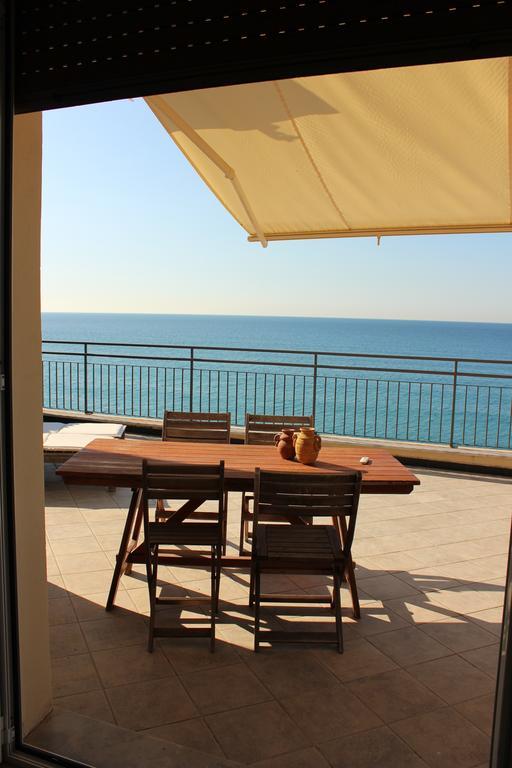 Les Agrumes Varigotti Exterior foto